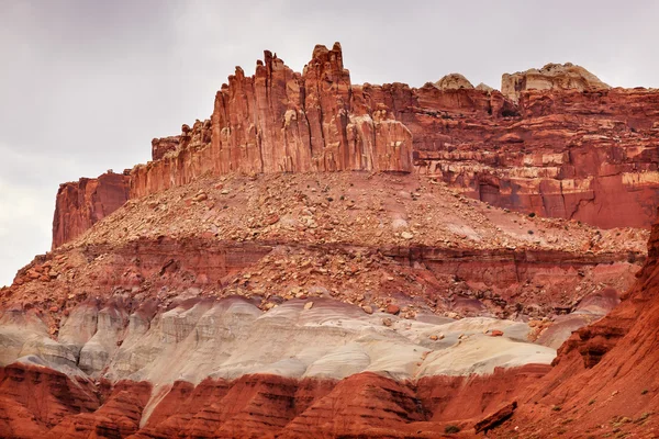 Torre de Capitol Reef grès montagne Capitol Reef National Park — Photo