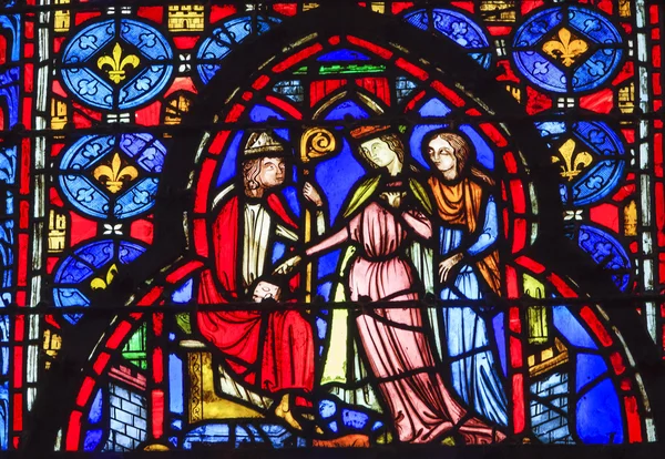 Bischof Königin Kirchenfenster sainte chapelle paris france — Stockfoto