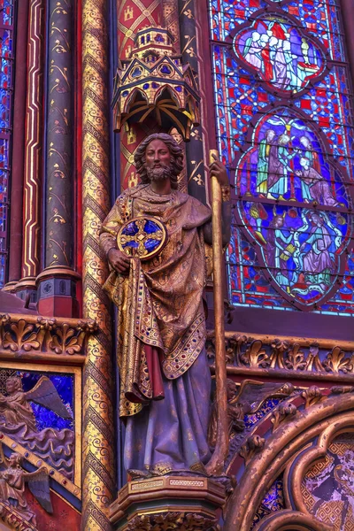 Cavaliere Scultura in legno Vetrata Cattedrale Sainte Chapelle Pari — Foto Stock