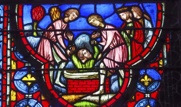 Baptising King in Water Stained Glass Sainte Chapelle Paris Fran — стокове фото