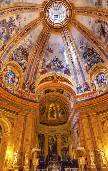 Kubbe vitray san francisco el grande Kraliyet bazilikanın kubbe m — Stok fotoğraf