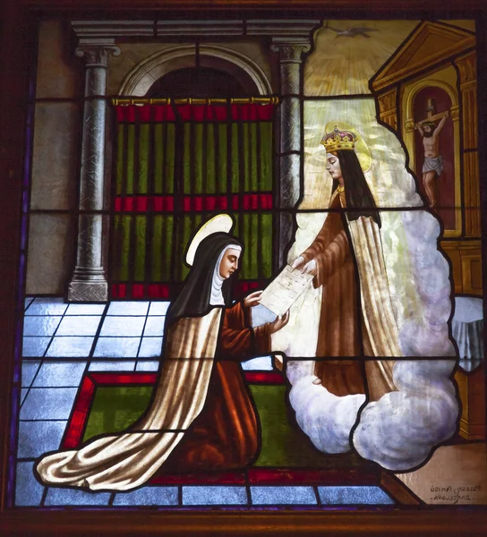 Heilige Teresa kommunizierender Engel Glasmalerei convento de santa — Stockfoto
