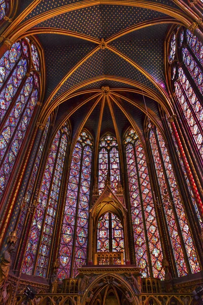 Vitráží katedrála strop Sainte Chapelle Paříž Francie — Stock fotografie