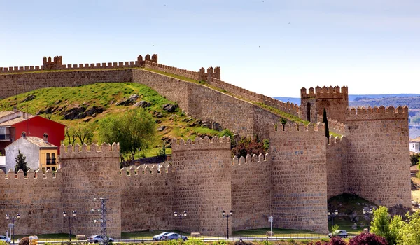 Ávilas gamla medeltida staden väggar Kastilien Spanien — Stockfoto