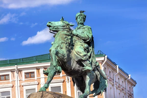 Bogdan Khmelnitsky Equestrian Statue Sofiyskaya Square Kiev Ukra — стокове фото