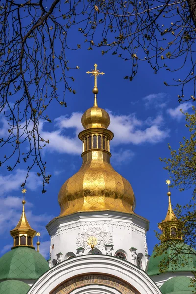 Placu Sofiyskaya wieża wieże katedry Saint Sophia Sofia Kijów — Zdjęcie stockowe