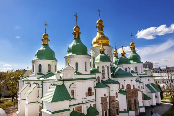 Placu Sofiyskaya wieża wieże katedry Saint Sophia Sofia Kijów — Zdjęcie stockowe