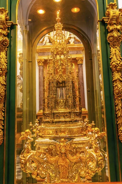 Reliquia cristiana Contenitore d'oro Cattedrale Mezquita Cordoba Spai — Foto Stock