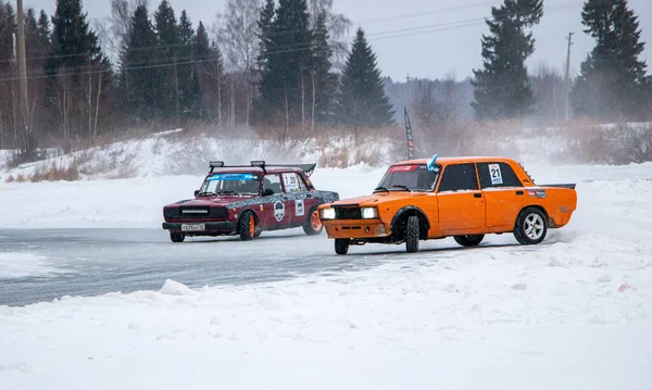 Yoshkar Ola Russia Aralik 2020 Kışın Donmuş Bir Gölde Kontrollü — Stok fotoğraf