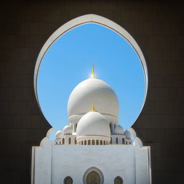 Sheikh Zayed Grand Mosque den 2 oktober 2014 i Abu Dhabi — Stockfoto