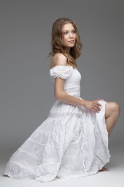 Genç güzel kızın portresi.