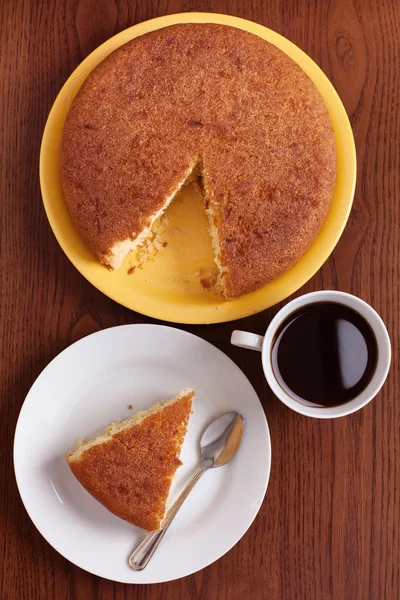 Gâteau maison savoureux citron — Photo
