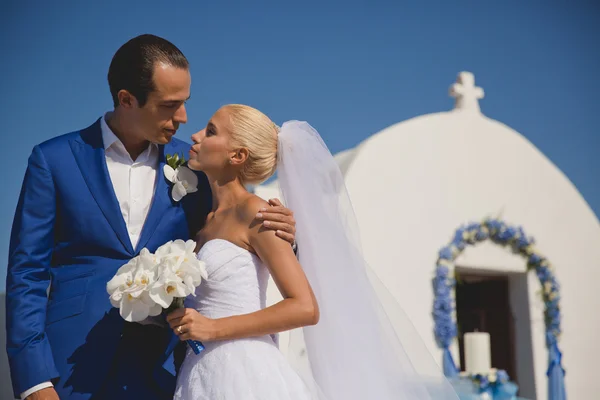 Ung elegant bröllop par — Stockfoto