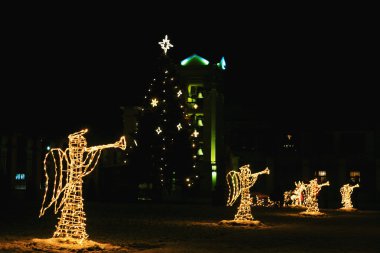 Melekler trompet Noel zamanında şekilleri