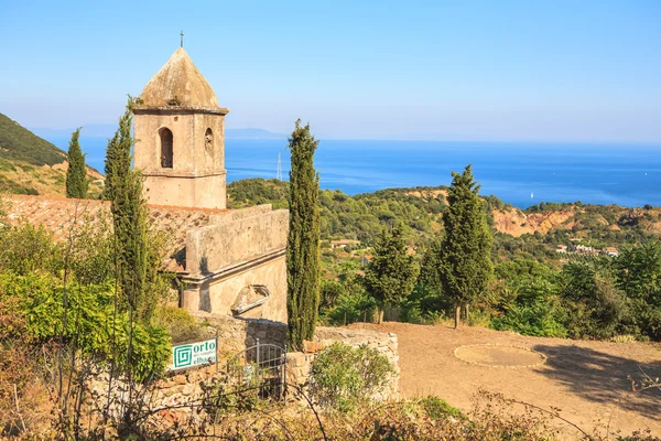 La vecchia chiesa — Foto Stock