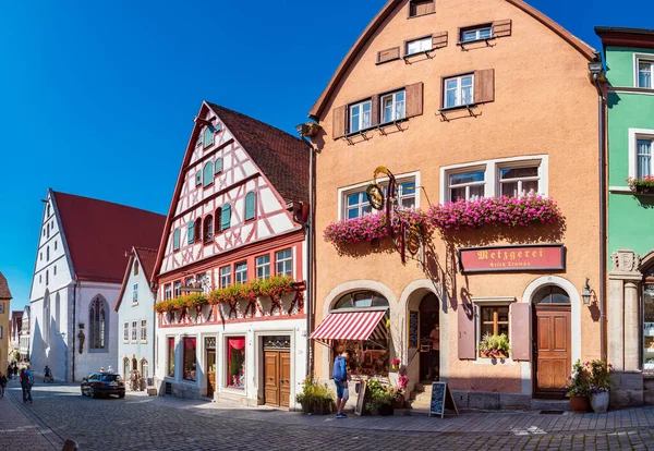 ROTHENBURG OB DER TAUBER, GERMANY - CIRCA HAZİRAN 2020: Bavyera, Almanya 'da Rothenburg ob der Tauber kasabası