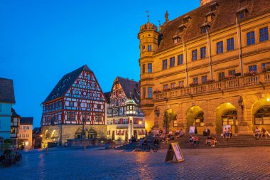 ROTHENBURG OB DER TAUBER, GERMANY - CIRCA HAZİRAN, 2020: Bavyera, Almanya 'da Rothenburg ob der Tauber' li Marktplatz takma adı