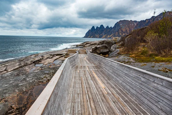 Vista Del Paesaggio Dell Isola Senja Tungeneset Picnic Norvegia — Foto Stock