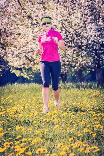 Joggen vrouw — Stockfoto