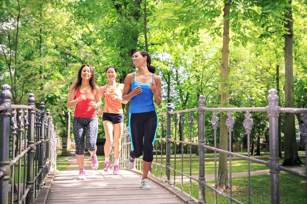 Correr mujeres — Foto de Stock