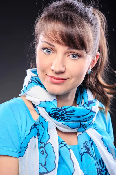 Portrait of a young woman — Stock Photo, Image