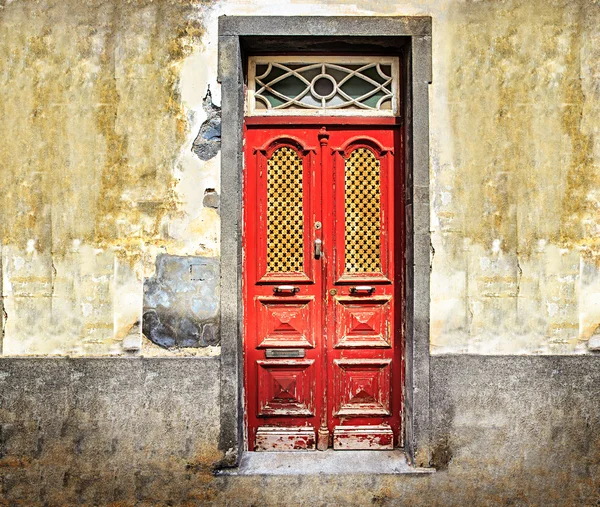 Vanha ovi säröillä maali — kuvapankkivalokuva