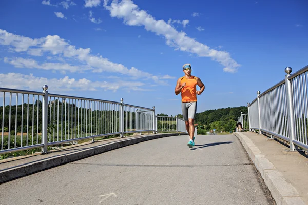 Hombre corriendo — Foto de Stock