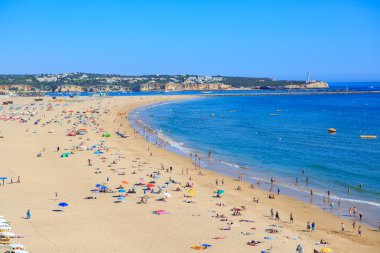 Algarve kıyısında görünümü