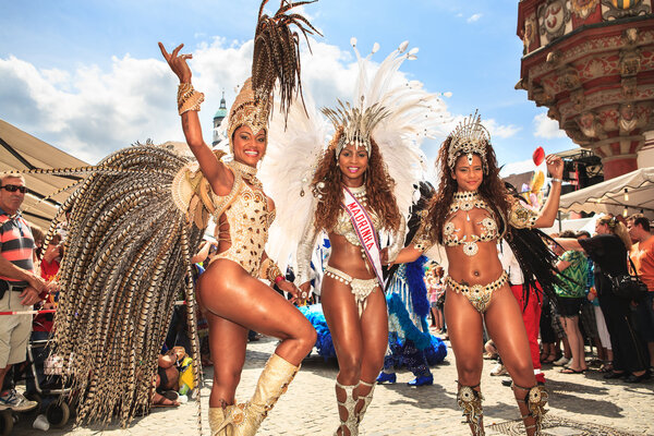 Сцены самбы
