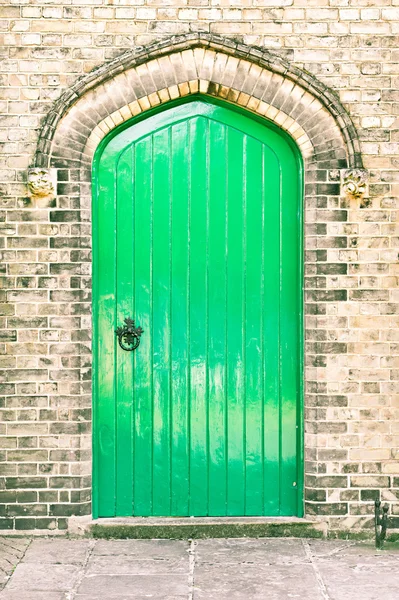 Grüne Tür — Stockfoto