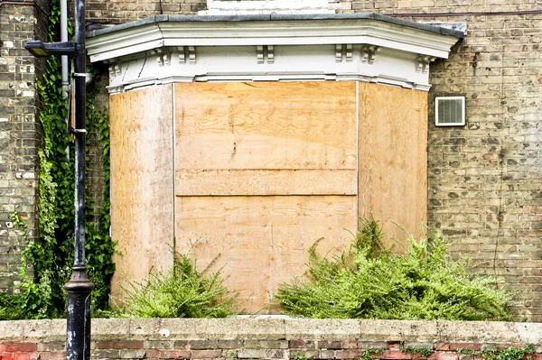 Boarded up — Stock Photo, Image