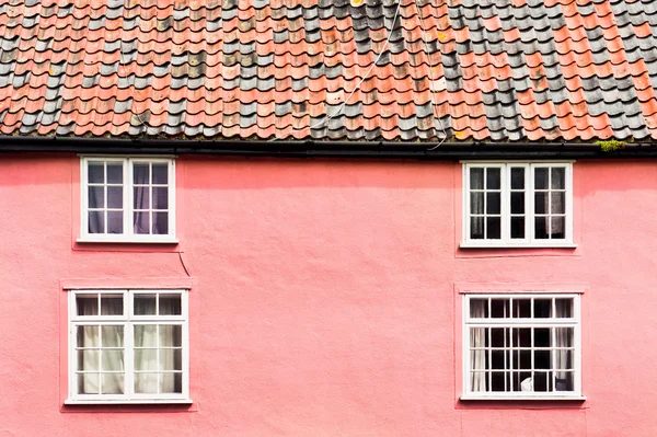 Pink cottage — Stock Photo, Image