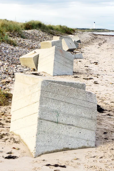 Lossiemouth plaj kayalar — Stok fotoğraf