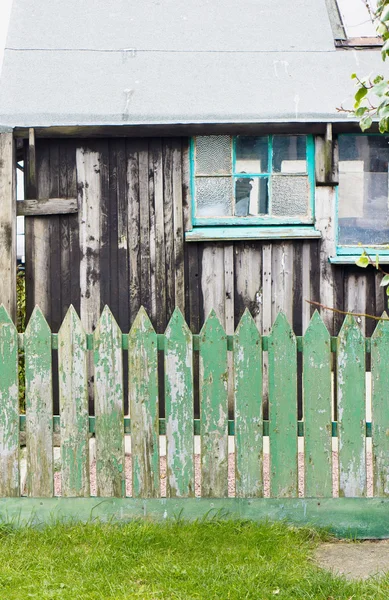 Ein Holzschuppen — Stockfoto