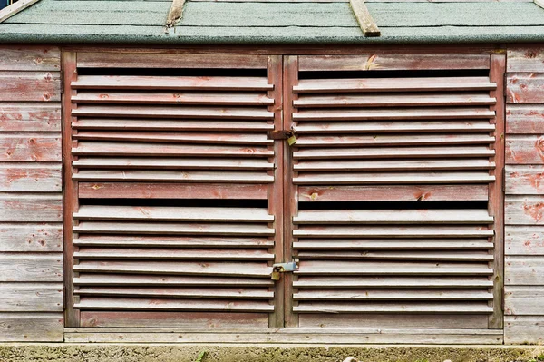 Algumas portas de madeira — Fotografia de Stock