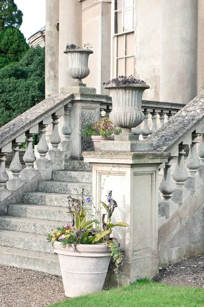 Steinstufen außen — Stockfoto