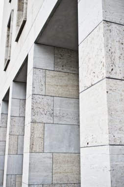 bazı sütunlar taş