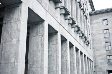 bazı sütunlar taş