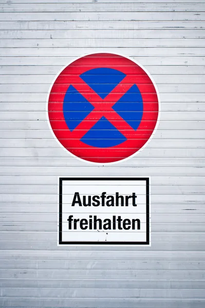 Een Duits bord — Stockfoto