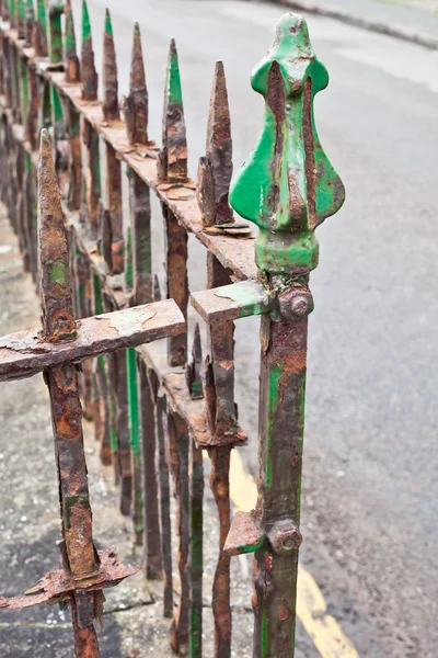 Oude metalen balustrades — Stockfoto