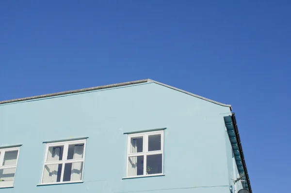 Un edificio blu Foto Stock