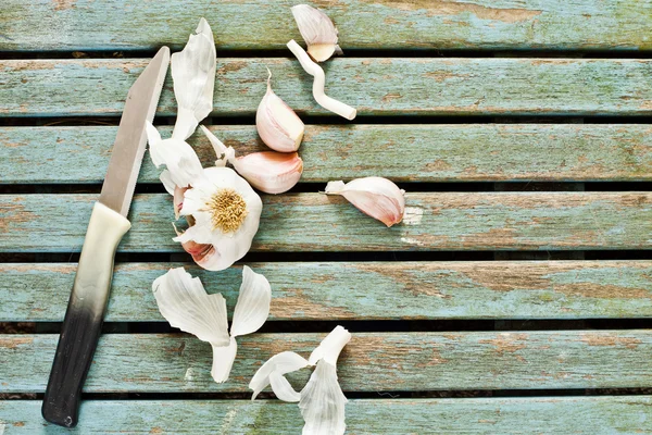Řezání česnek — Stock fotografie