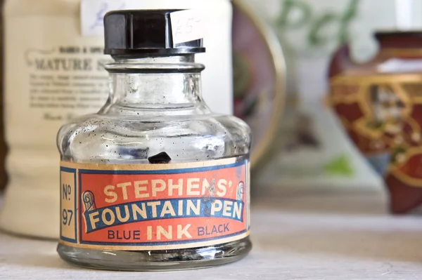 Fountain pen ink — Stock Photo, Image
