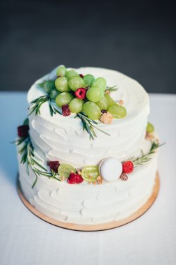 meyveli düğün pastası