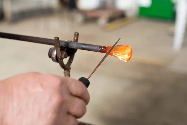 Handgemaakte cijfers van gesmolten glas — Stockfoto