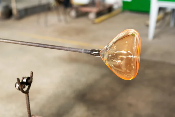 Håndlavede figurer af smeltet glas - Stock-foto