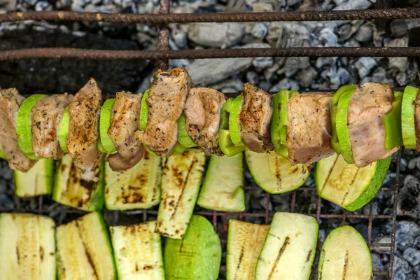 Grilled zucchini on barbecue — Stock Photo, Image