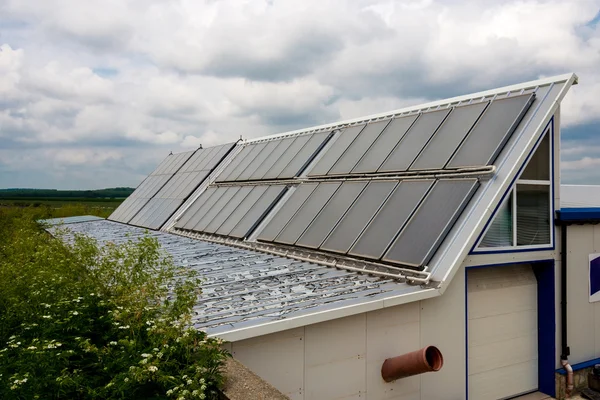 Solcellepaneler - fotovoltaiske – stockfoto