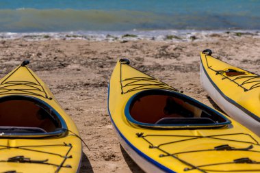 Renkli kayaks su Hizala