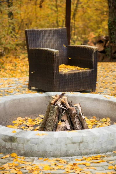 Cozy Autumn Patio Chairs Hearth Firewoods Exterior Backyard Relax Autumn — Stock Photo, Image